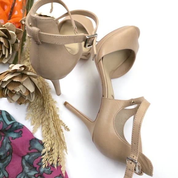 ANTONIO MELANI Nude Heeled Sandals - Picture 6 of 9